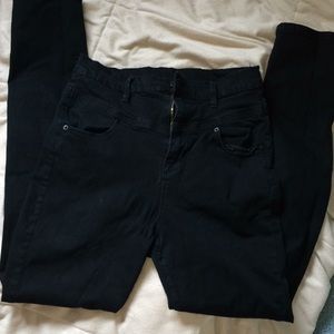 BDG 28w Seam High Rise